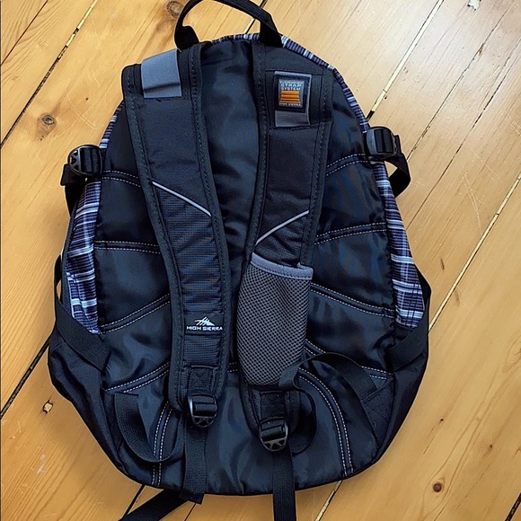 High Sierra Thinsulate backpack, 4 top zip pocket. - Picture 2 of 7